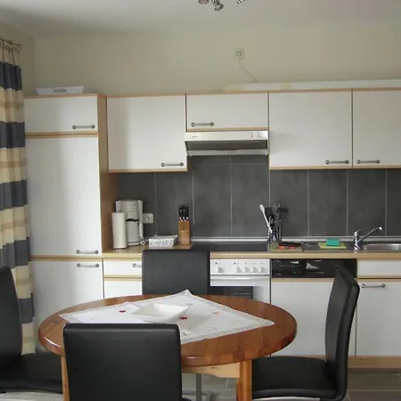 4-sterne-terrassenwohnung-suedwestlage דירה